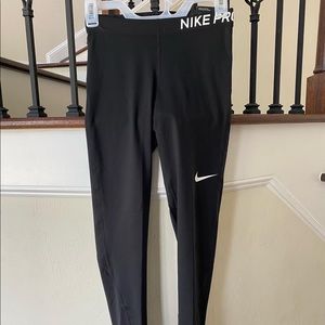 Nwt Nike leggings black